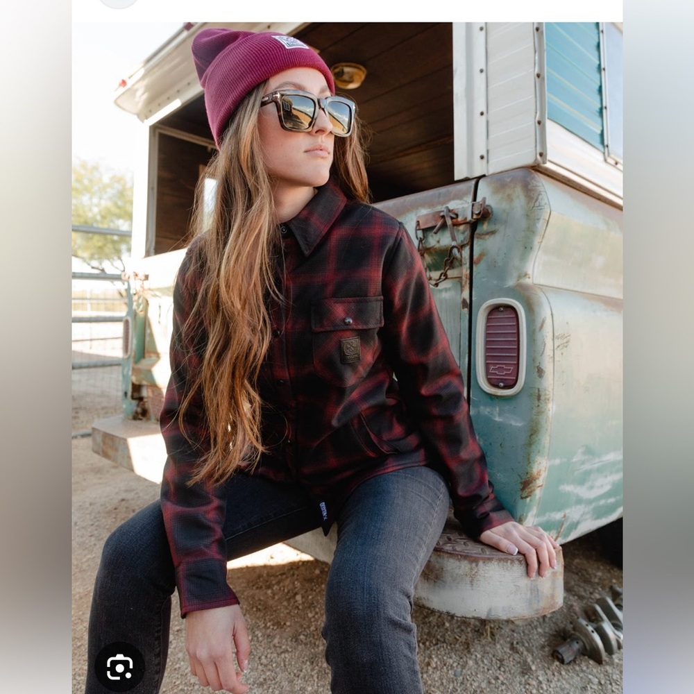 NWT Womens Dixxon Restoration Flannel, Size large.